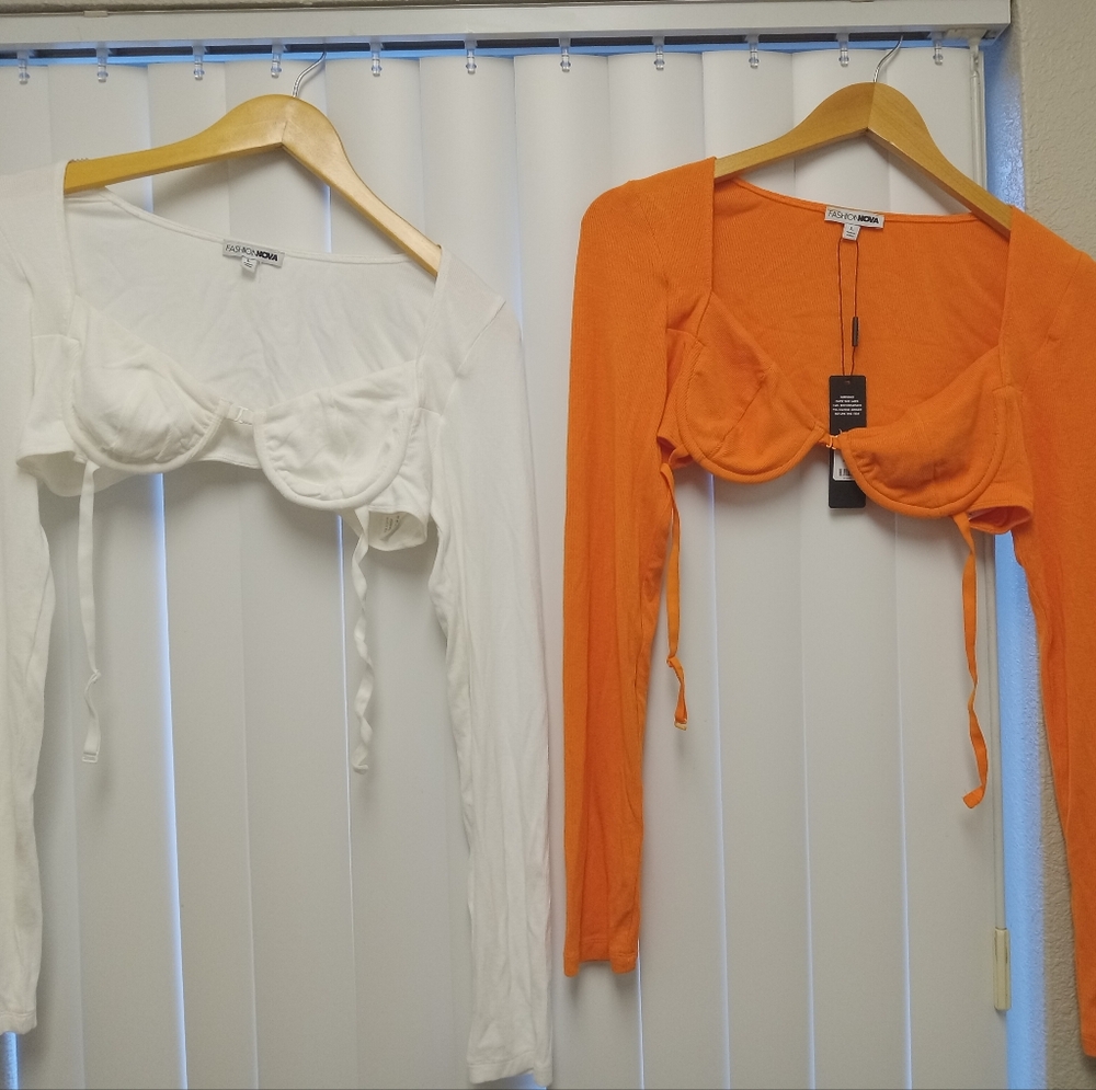 (2) L Fashion nova Jasmine crop tops